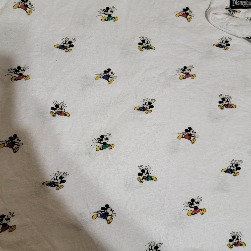 Disney - Picture 4 of 4